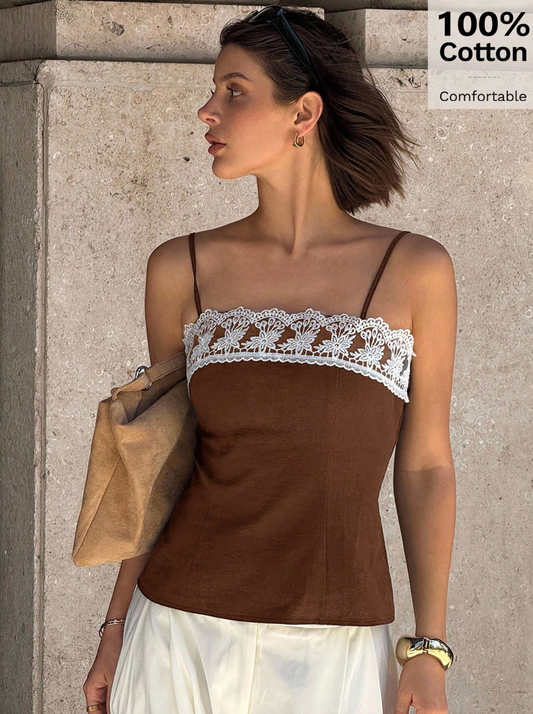 Blusa Lace-Trim™ – Sensual. Minimalista. Atemporal.