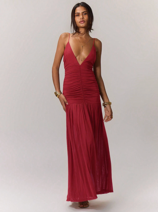 Vestido Asymmetric Ruched™ – Moderno. Sofisticado. Favorecedor.