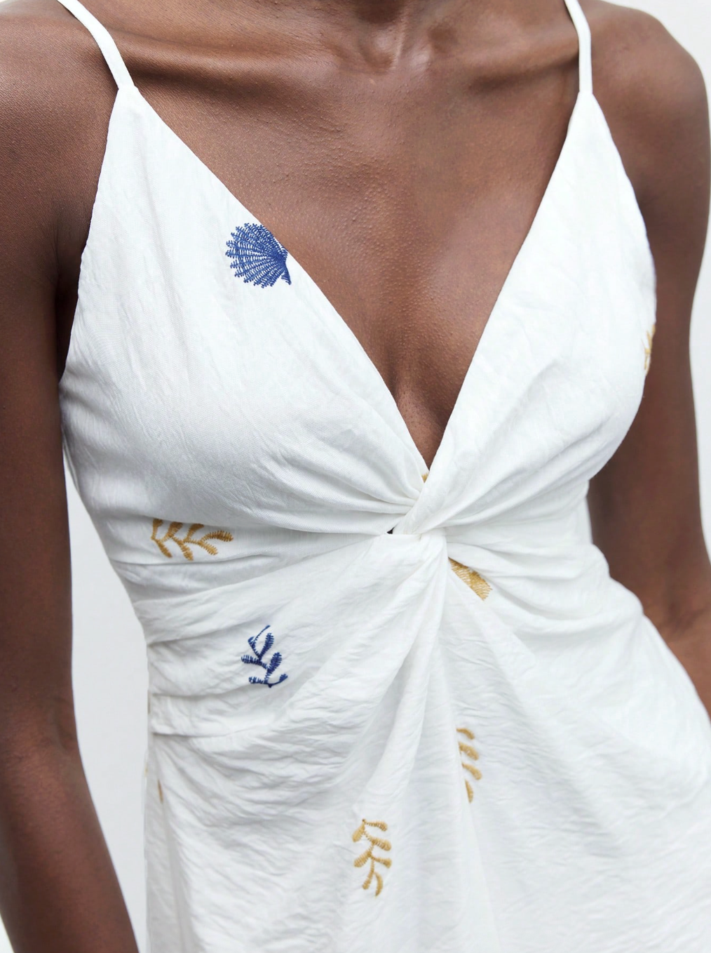 Vestido Maija Monochrome™ – Audaz. Bohemio. Inolvidable.